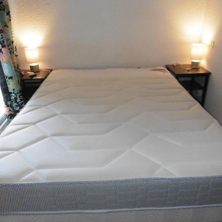 Flat Apartment แซงต์-ซีเปรียง ภายนอก รูปภาพ
